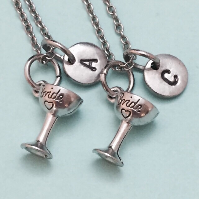 Bester Freund Collier, Tasse Halskette Braut, Braut Charme, Bff Halskette, Freundschaft Schmuck, Zu Personalisieren, Monogram von Toodaughters