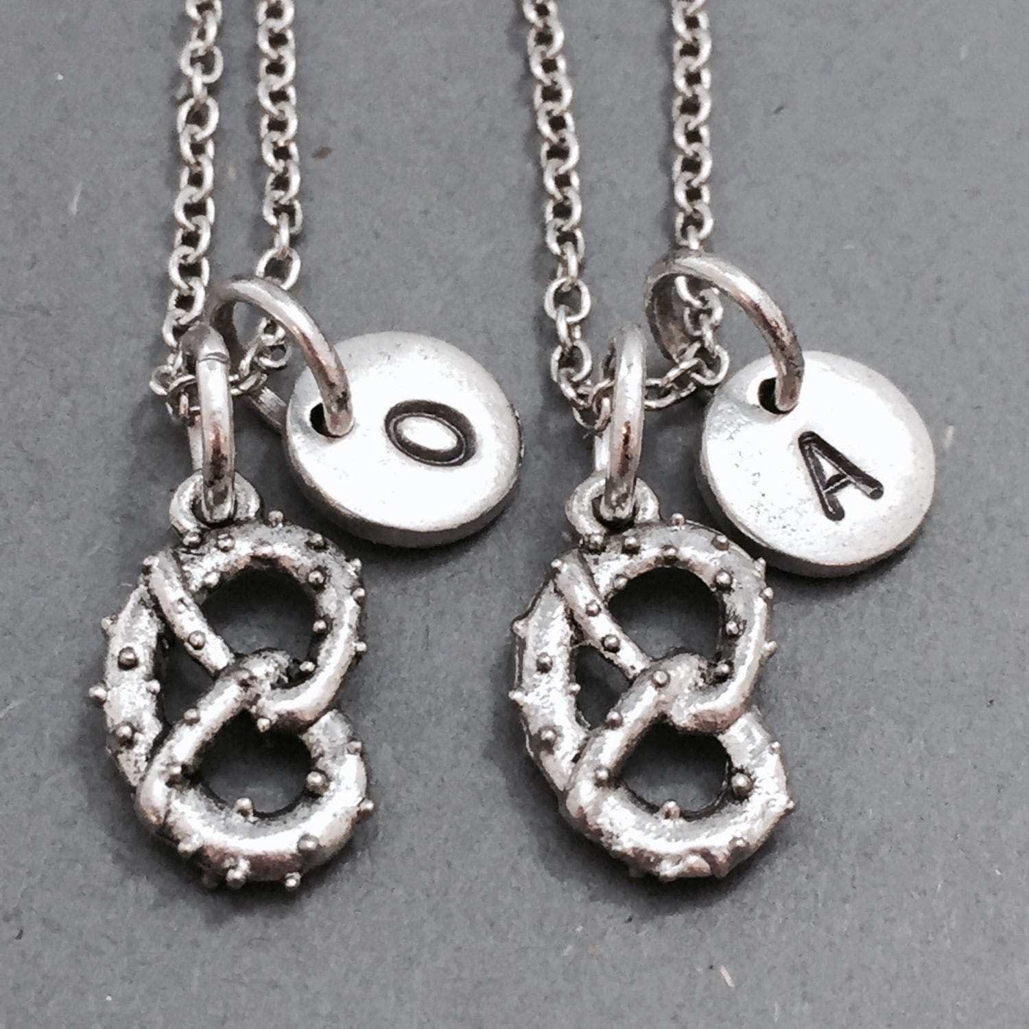 Bester Freund-Halskette, Brezel Charm Halskette, Halskette Essen, Freunde Schwester Bff Freundschaft, Ursprünglichen Charme von Toodaughters