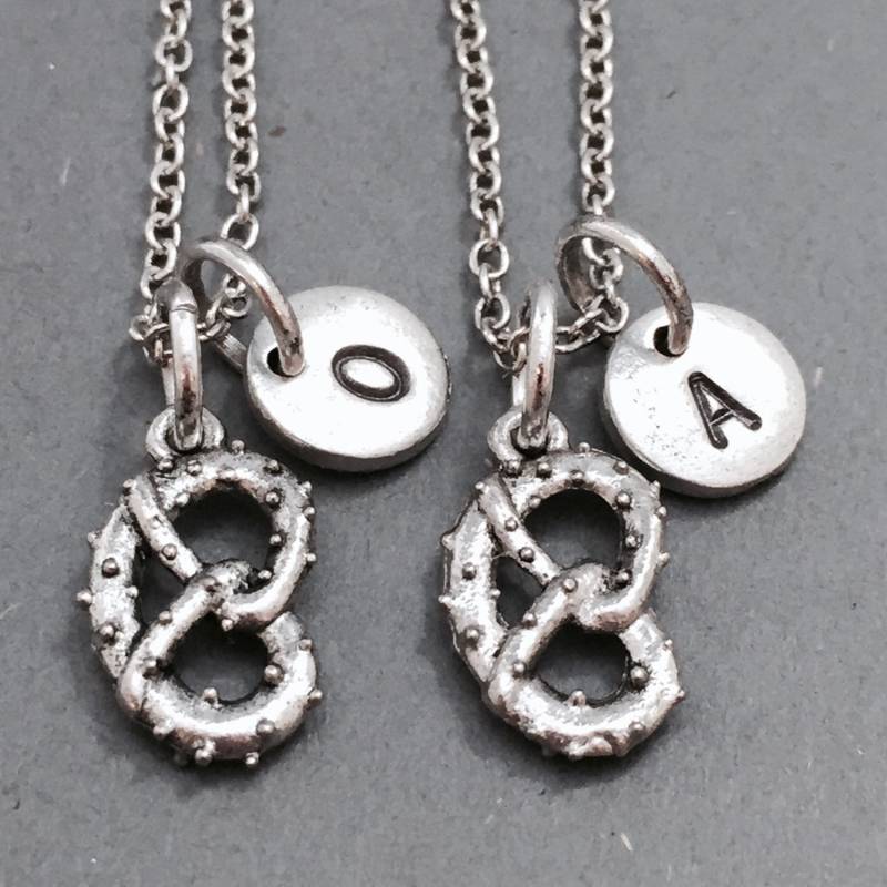 Bester Freund-Halskette, Brezel Charm Halskette, Halskette Essen, Freunde Schwester Bff Freundschaft, Ursprünglichen Charme von Toodaughters