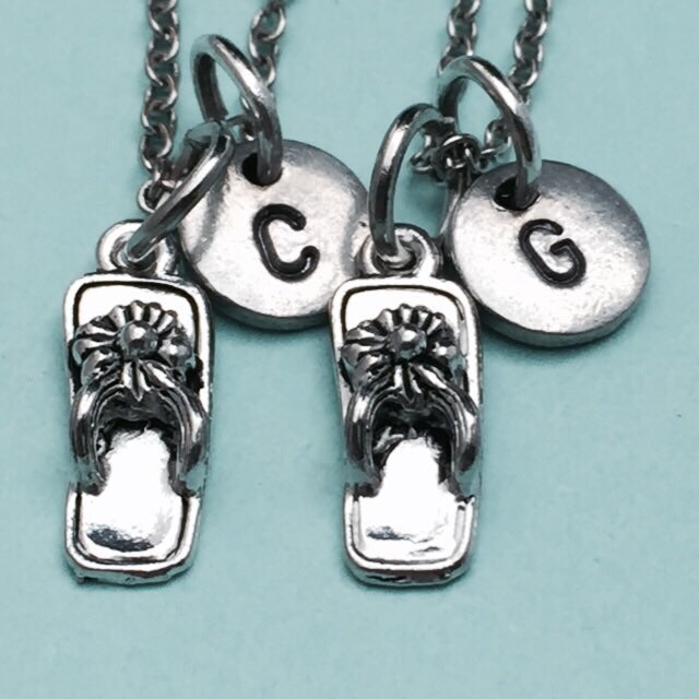 Bester Freund Halskette, Flip Flop Schuh Bff Schwester, Freundschaft Schmuck, Personalisierte, Initial, Monogramm von Toodaughters
