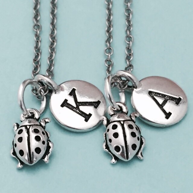 Bester Freund Halskette, Halskette Marienkäfer, Insekt Bff Schwester, Freundschaft Schmuck, Personalisierte, Initial, Monogramm von Toodaughters