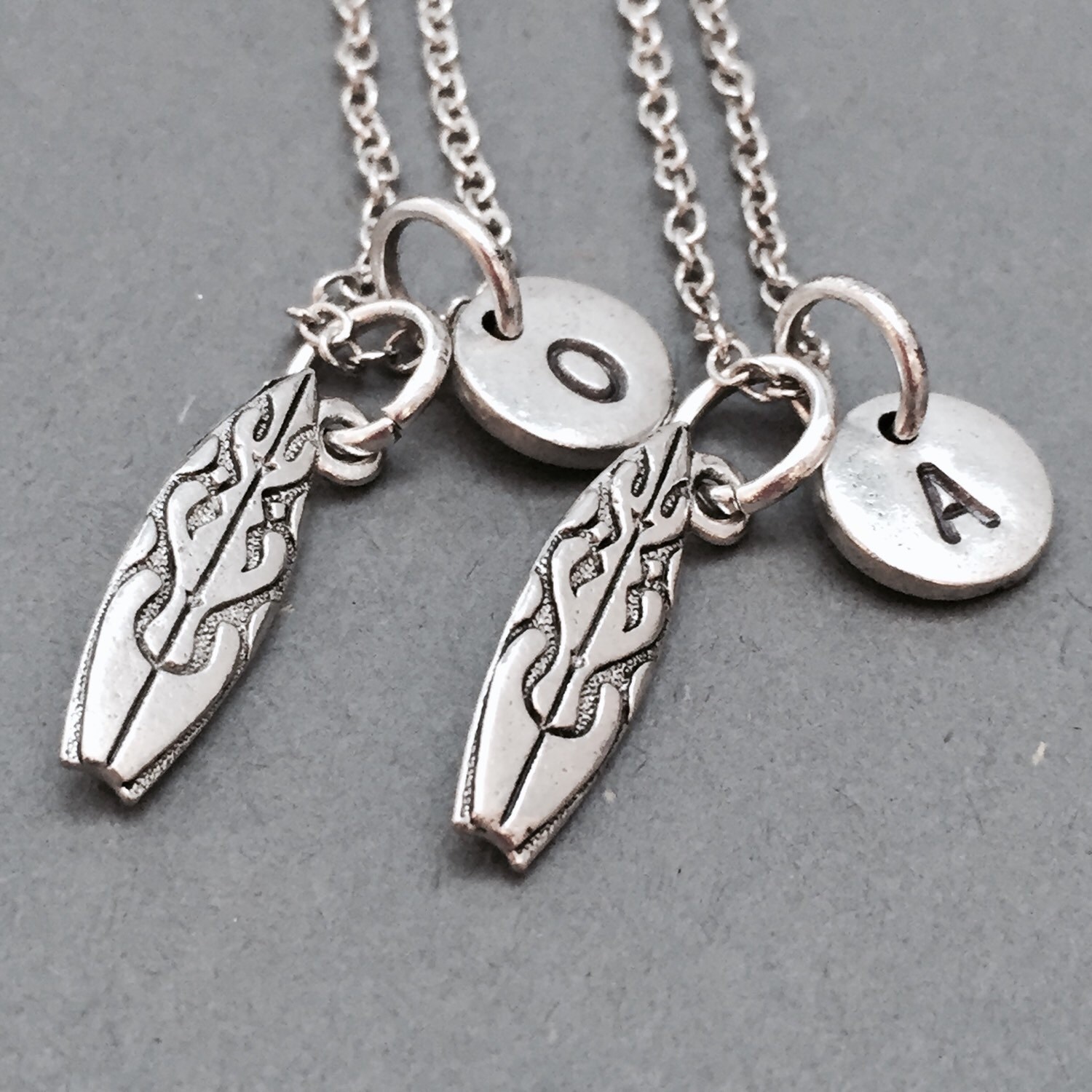 Bester Freund Halskette, Halskette Surfbrett, Surfen Collier, Freunde Schwester Freundschaft, Bff-Schmuck, Personalisieren von Toodaughters