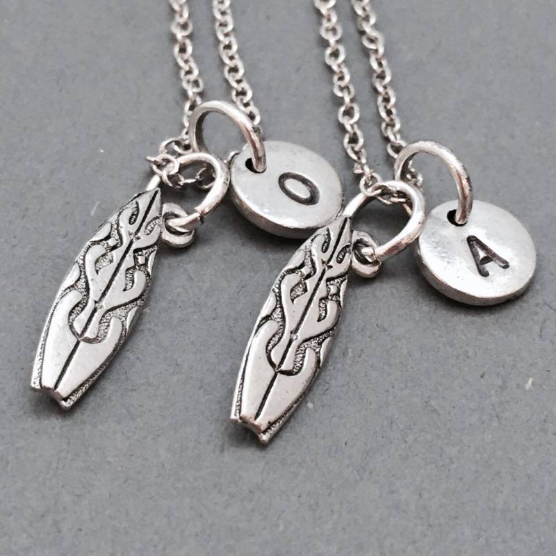Bester Freund Halskette, Halskette Surfbrett, Surfen Collier, Freunde Schwester Freundschaft, Bff-Schmuck, Personalisieren von Toodaughters