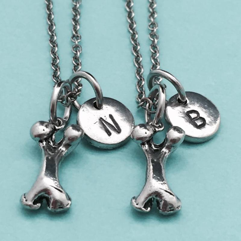 Bester Freund-Halskette, Knochen Halskette, Hund Bff Schwester, Freundschaft Schmuck, Personalisierte, Initial, Monogramm von Toodaughters