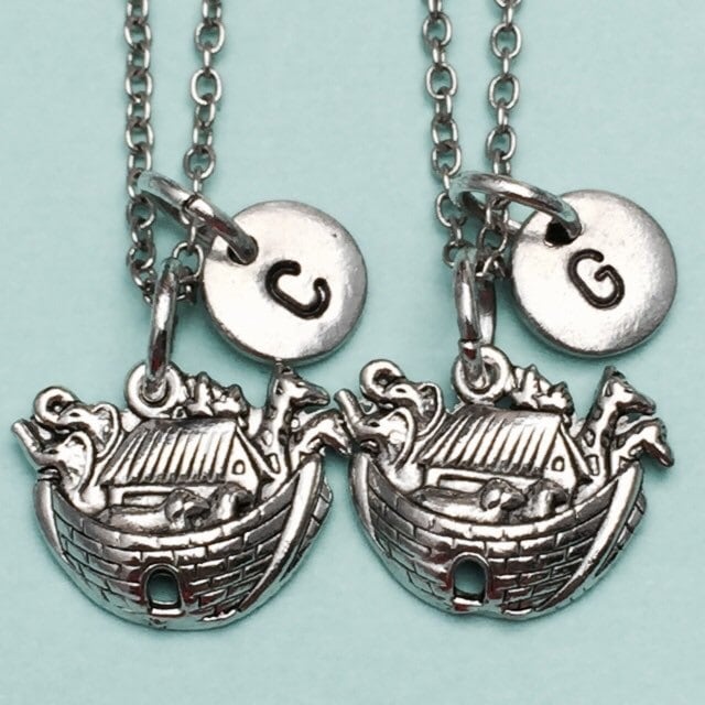 Bester Freund Halskette, Noahs Arche Religiöse Collier, Bff Schwester, Freundschaft Schmuck, Personalisierte, Initial, Monogramm von Toodaughters