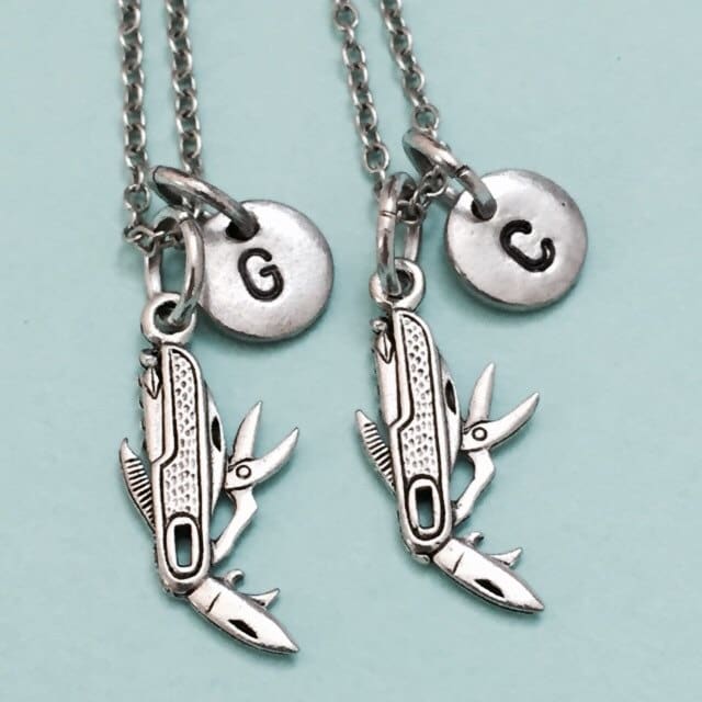 Bester Freund-Halskette, Schweizer Armee Messer Halskette, Boyscout Bff Schwester, Freundschaft Schmuck Zu Personalisieren, Initial, Monogramm von Toodaughters