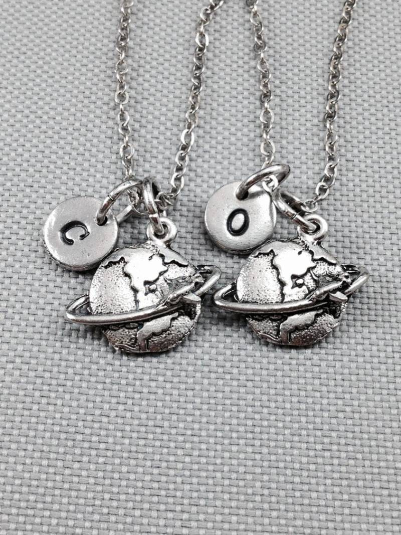 Bester Freund Halskette, Welt-Collier, Kugel-Halskette, Flugzeug Freundschaft Bff Reisen Halskette von Toodaughters
