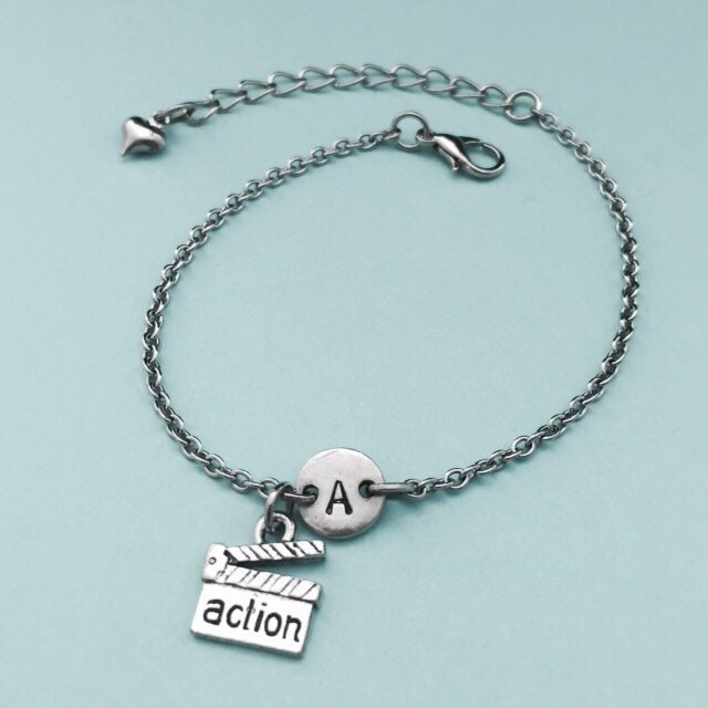 Bettelarmband Klappe, Klappe Charme, Verstellbare Armband, Filme, Personalisierte Initial, Monogramm von Toodaughters