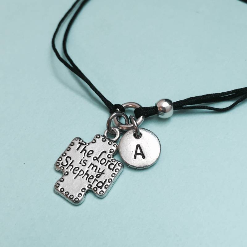 Der Herr Ist Mein Hirte Armband, Religiöse Charm Einstellbar, Bettelarmband, Personalisiert, Initiale, Monogramm von Toodaughters