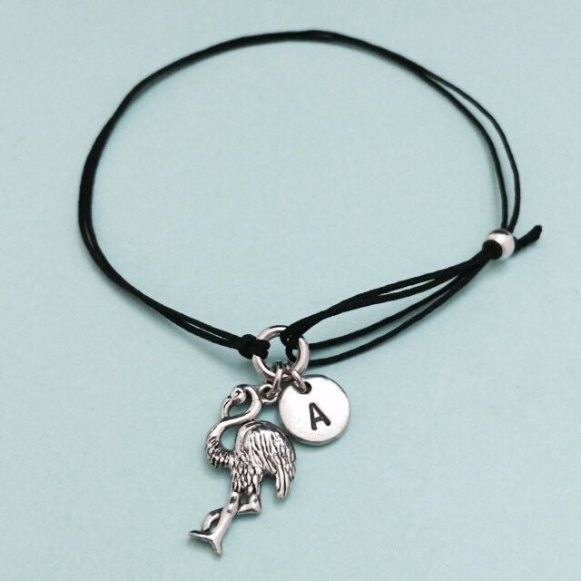 Flamingo Schnur Armband, Bettelarmband, Verstellbare Personalisierte Erste Monogramm von Toodaughters