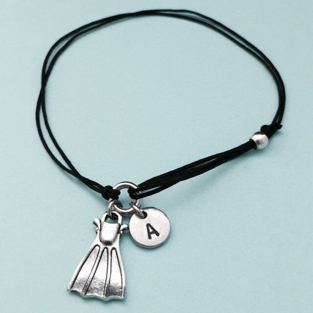 Flipper Schnur Armband, Bettelarmband Flipper, Verstellbare Bettelarmband, Personalisierte Erste Monogramm von Toodaughters