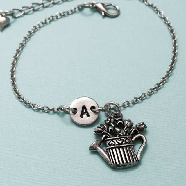 Flower Pot Bettelarmband, Blume Topf Charme, Verstellbare Armband, Gärtnern, Personalisiertes Erste Monogram von Toodaughters