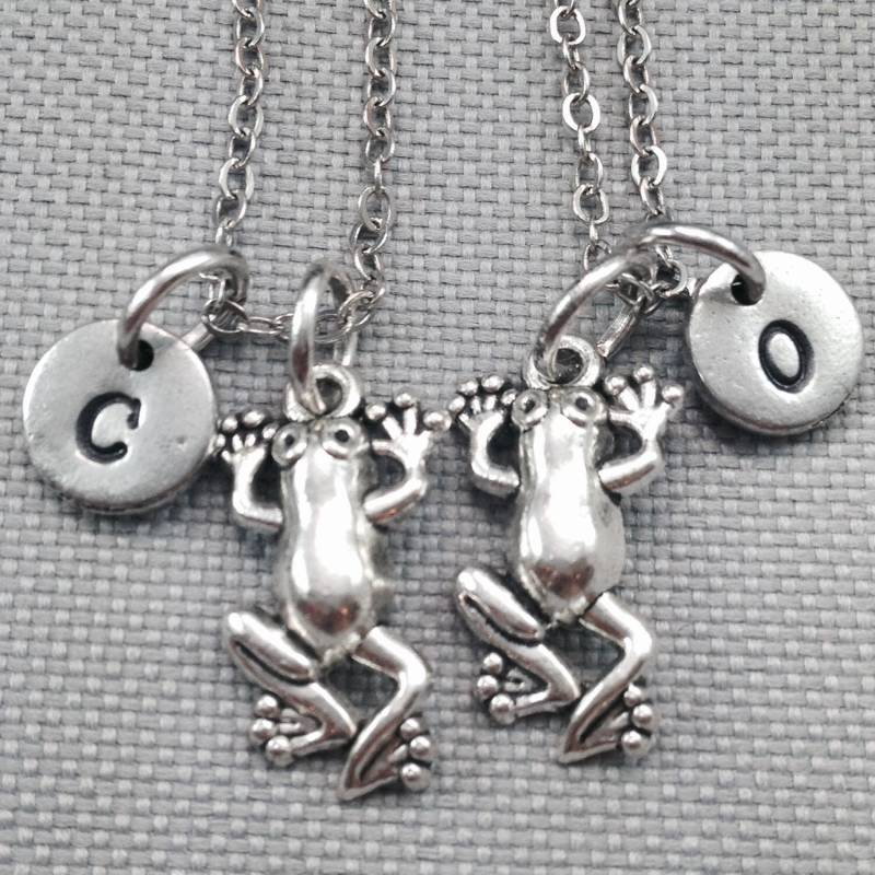 Frosch Charm Halskette, Besten Freund Freundschaft Bff Freund-Collier, Personalisierte Charm von Toodaughters