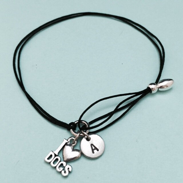 Ich Liebe Hunde Schnur Armband, Ich Bettelarmband, Verstellbare Personalisierte Initial, Monogramm von Toodaughters