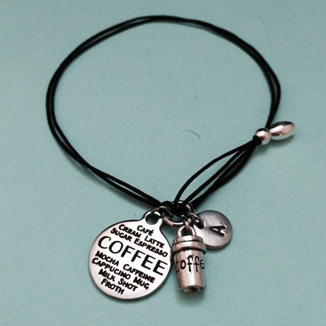 Kaffee-Kordel-Armband, Bettelarmband Kaffee, Verstellbare Armband, Bettelarmband, Personalisierte Initial, Monogramm von Toodaughters