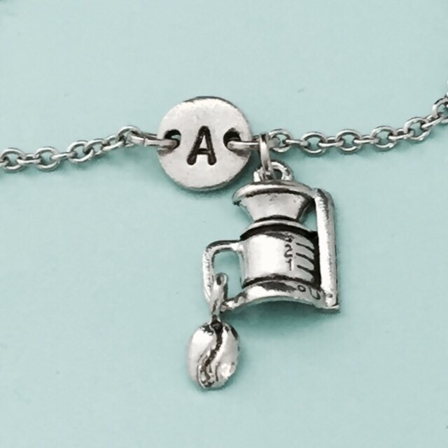 Kaffee-Topf-Bettelarmband, Kaffee Topf Charme, Verstellbare Armband, Gerät, Personalisierte Erste Monogramm von Toodaughters