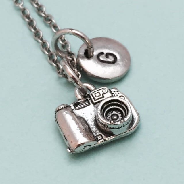 Kamera-Halskette, Kamera Charme, Bilder, Personalisierte Collier, Anfängliche Halskette, Ursprünglichen Monogramm von Toodaughters