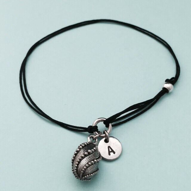 Osterei-Kordel-Armband, Bettelarmband Osterei, Verstellbare Armband, Bettelarmband, Personalisierte Initial, Monogramm von Toodaughters