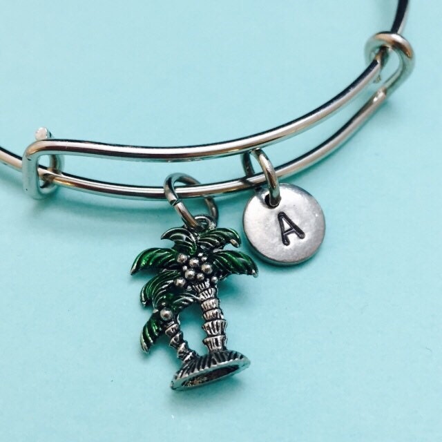 Palm Bäume Armreif, Bettelarmband, Erweiterbare Charm Armband, Personalisiertes Erste Monogramm, Strand von Toodaughters