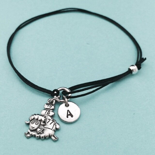 Personalisierte Zählen Schafe Schnur Armband, Bettelarmband, Verstellbare Initial, Monogramm von Toodaughters