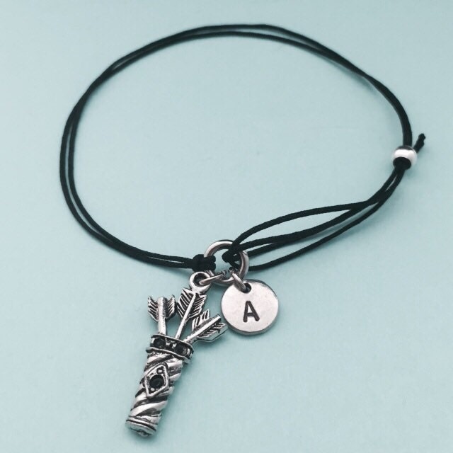 Pfeil-Köcher-Kordel-Armband, Pfeil-Köcher-Bettelarmband, Verstellbare Armband, Bettelarmband, Personalisierte, Initial, Monogramm von Toodaughters