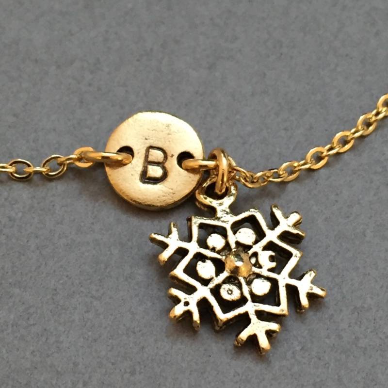 Schneeflocke-Bettelarmband, Charm Schneeflocke, Zieharmband, Weihnachten, Personalisiert, Armband, Anfängliche Monogramm von Toodaughters