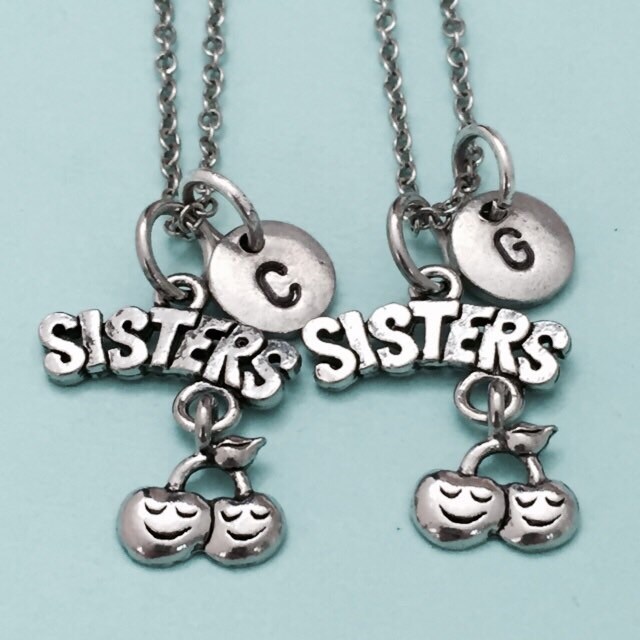 Schwestern Halskette, Familie Bff Nnecklace, Schwester, Beste Freundin Freundschaft Schmuck, Personalisierte Initial, Monogramm von Toodaughters