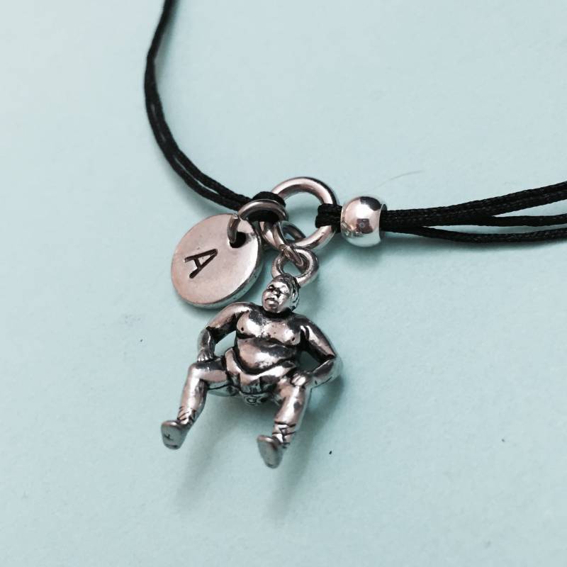 Sumo-Ringer Armband, Sumo-Ringer-Charm-Armband, Verstellbare Bettelarmband, Personalisierte Armband Anfangsmonogramm von Toodaughters