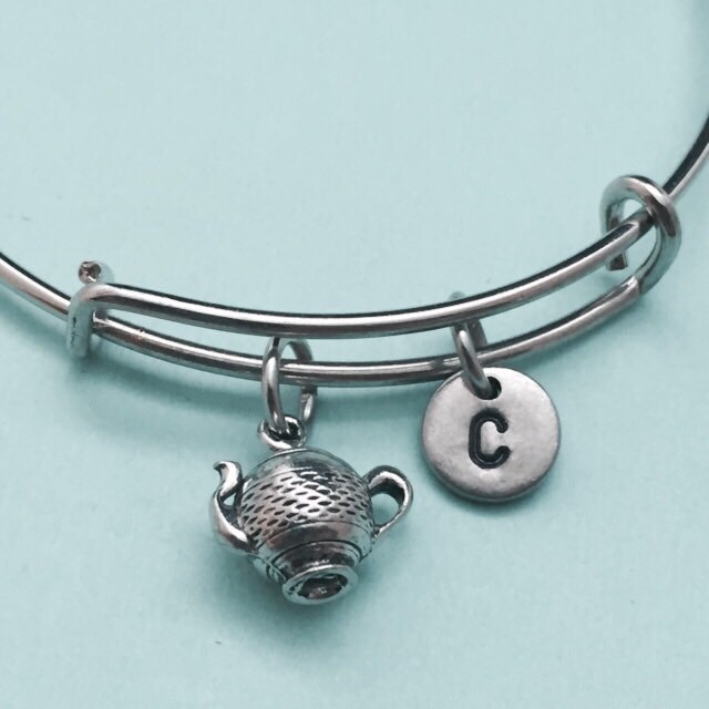 Teekanne Armreif, Charm, Erweiterbare Charm Armband, Personalisiertes Anfängliche Monogramm von Toodaughters