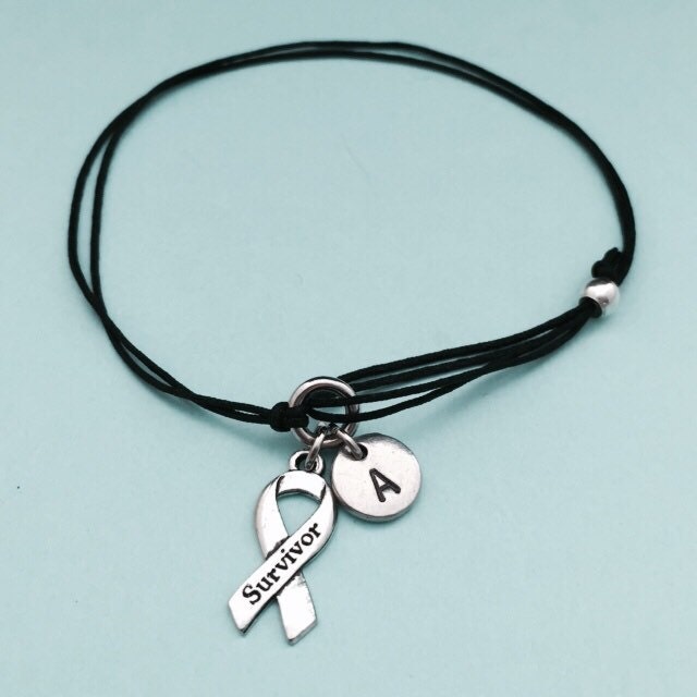 Überlebende Band Kordel Armband, Bettelarmband, Verstellbare Personalisierte, Initial, Monogramm von Toodaughters