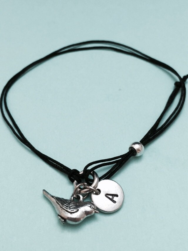 Vogel, Kordel-Armband, Bettelarmband Verstellbare Armband, Bettelarmband, Anfängliche Monogramm, Personalisieren Armband von Toodaughters