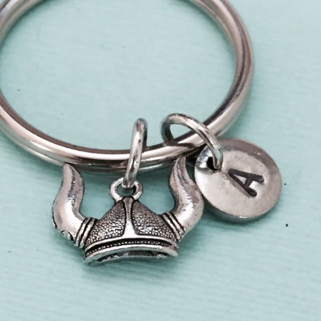 Wikinger Helm Schlüsselanhänger, Charm, Schlüsselbund, Personalisierter Initial Individuell, Monogramm von Toodaughters