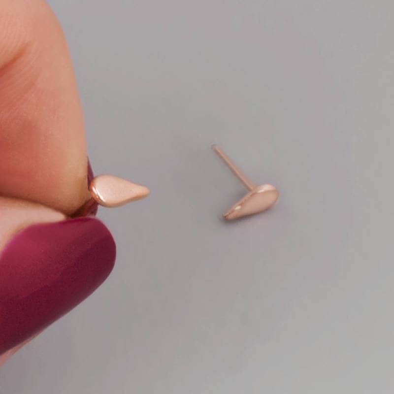 Kleine Rosegold Ohrstecker, Gold Ohrringe, Träne Sterling Silber, Zierliche Knorpel, Er11 Kleine Rosegold Ohrstecker, Gold Ohrringe, Träne Sterling Silber, Zierliche Knorpel, Er11 von Tooliks
