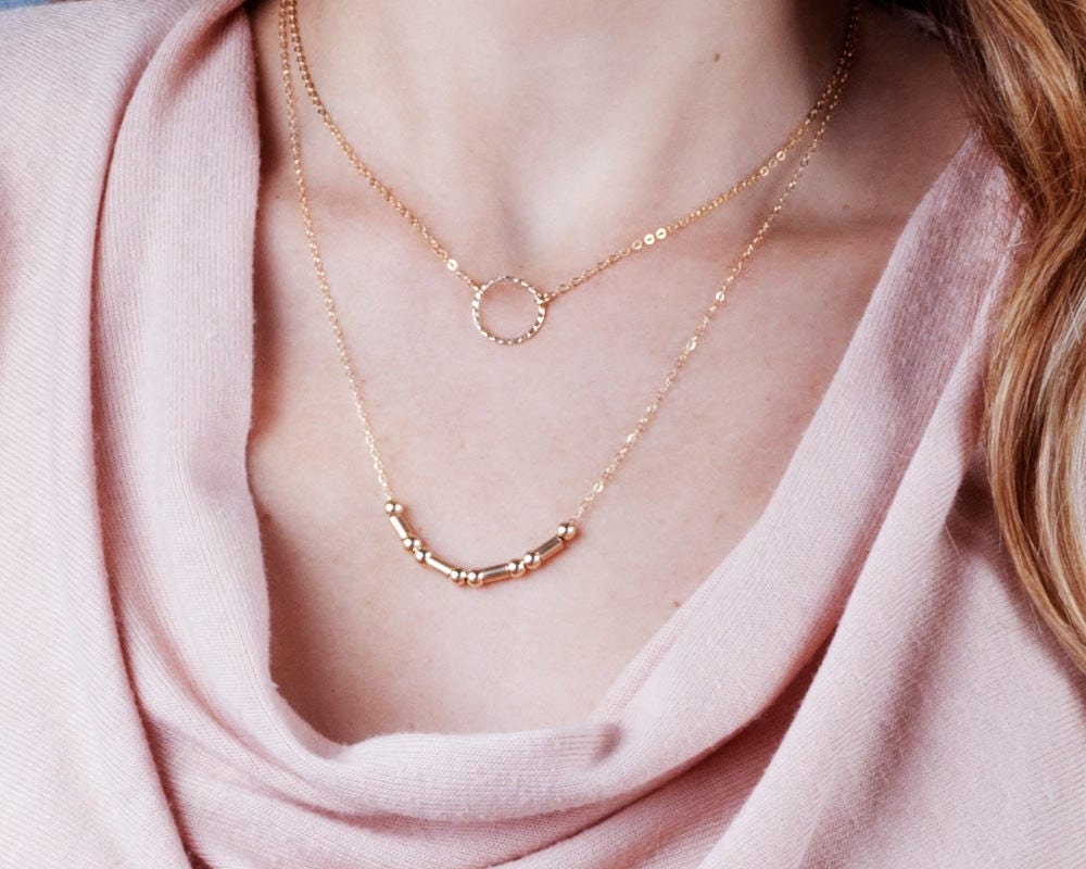 Multi-Layer-Halskette, Sterlingsilber-Set Mit 2 Halsketten, Gold Layered Halsketten-Set, Gestapelte Halskette, Kreis-Halskette, Rohr-Halskette, Nl-4 Multi-Layer-Halskette, Sterlingsilber-Set Mit 2 Halsketten, Gold Layered Halsketten-Set, Gestapelte Halskette, Kreis-Halskette, Rohr-Halskette, Nl-4 von Tooliks