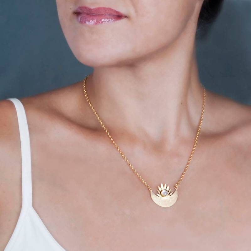 Sonne Mond Halskette, Mondstein Gold Sun Anhänger, Boho Chunky Einzigartiger Schmuck, Silber von ToolisJewelry