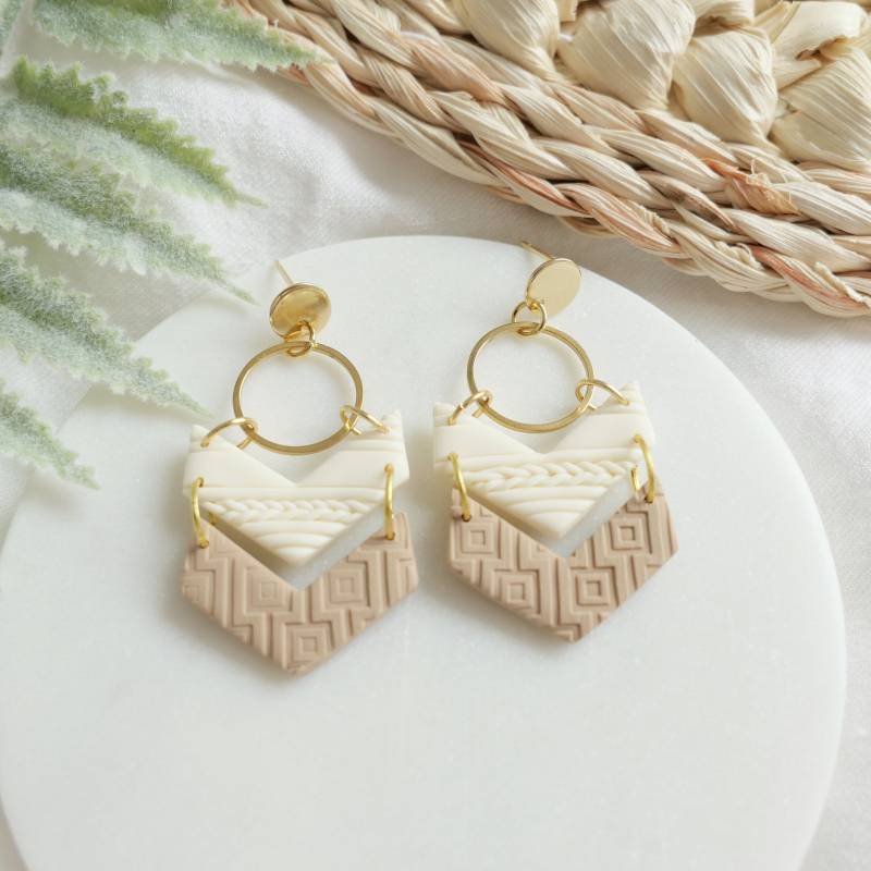 Neutral Boho Polymer Clay Earrings, Hängeohrringe Aus Fimo®, Super Leichte Ohrringe Mit Edelstahl Ohrstecker, Frauen Geschenk Verpackung von Toolsbynatalier