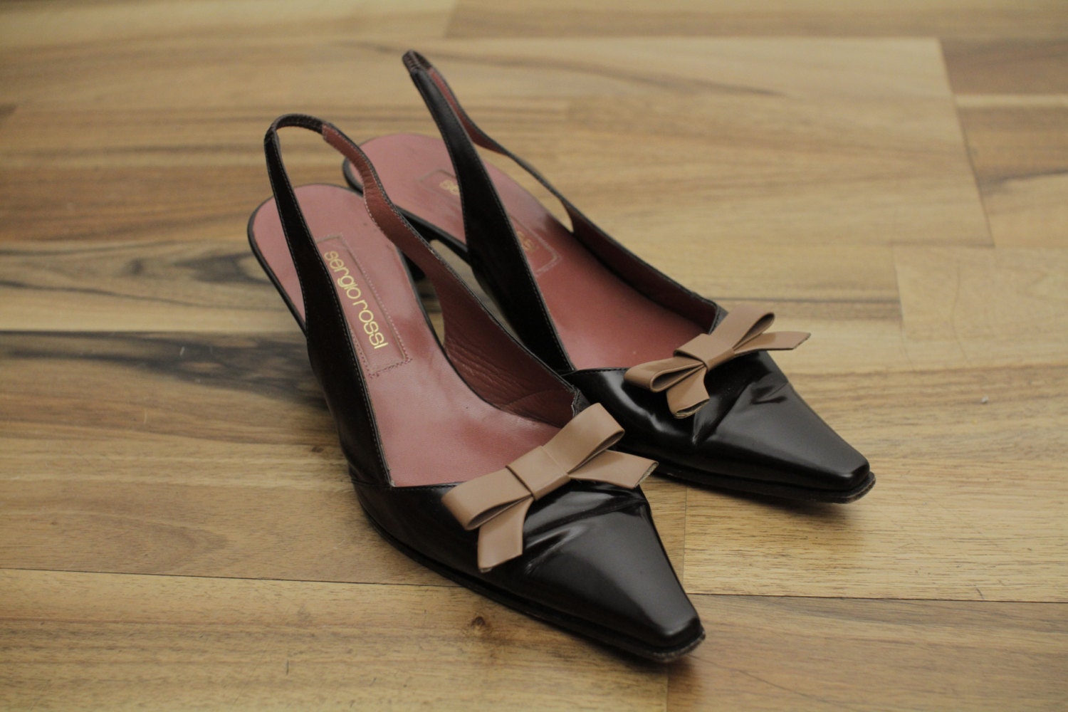 Sergio Rossi Vintage Pumps Mit Schleife Braun Frau Schuhe Eu36 1/2 Uk 3 Us6 von ToooMuchVintage