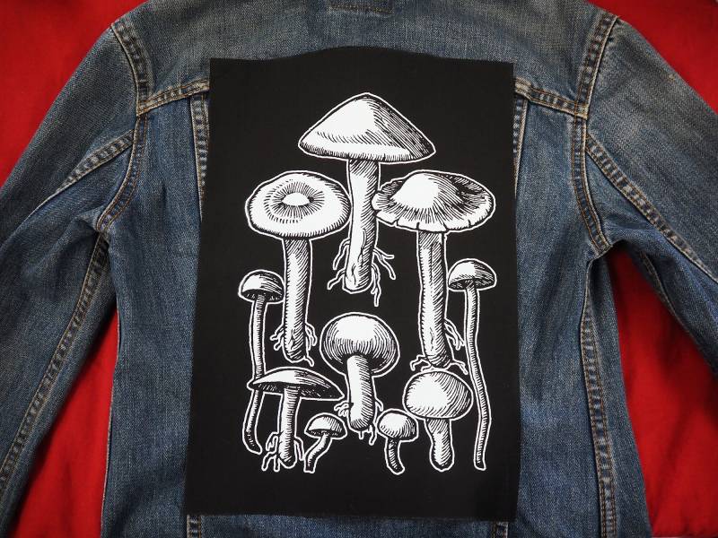 Pilze Rückenaufnäher Siebgedruckter Rückenaufnäher Aus Baumwolle Für Jacke, Jeans, Jeans Gothic Punk Okkulte Hexe Aufnäher Von Toothxnail von ToothxNail