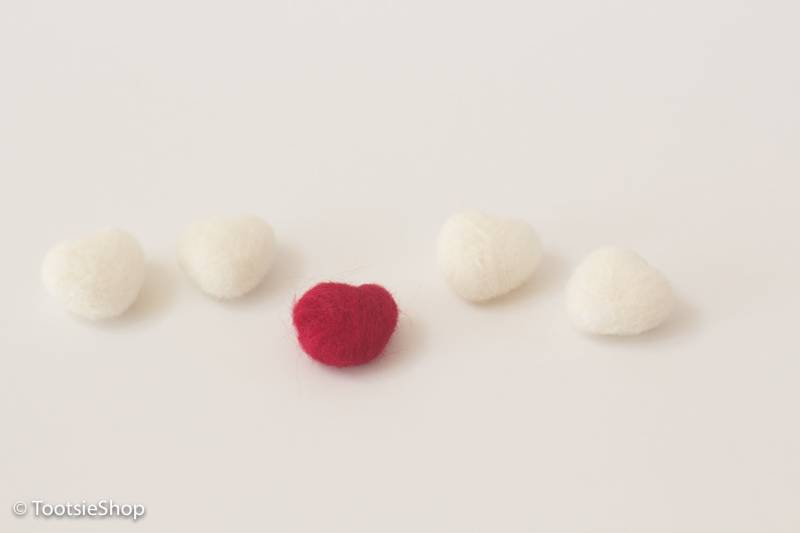 Photography Prop Felted Heart, Small Newborn Photo Prop, Tiny Heart von TootsieShop