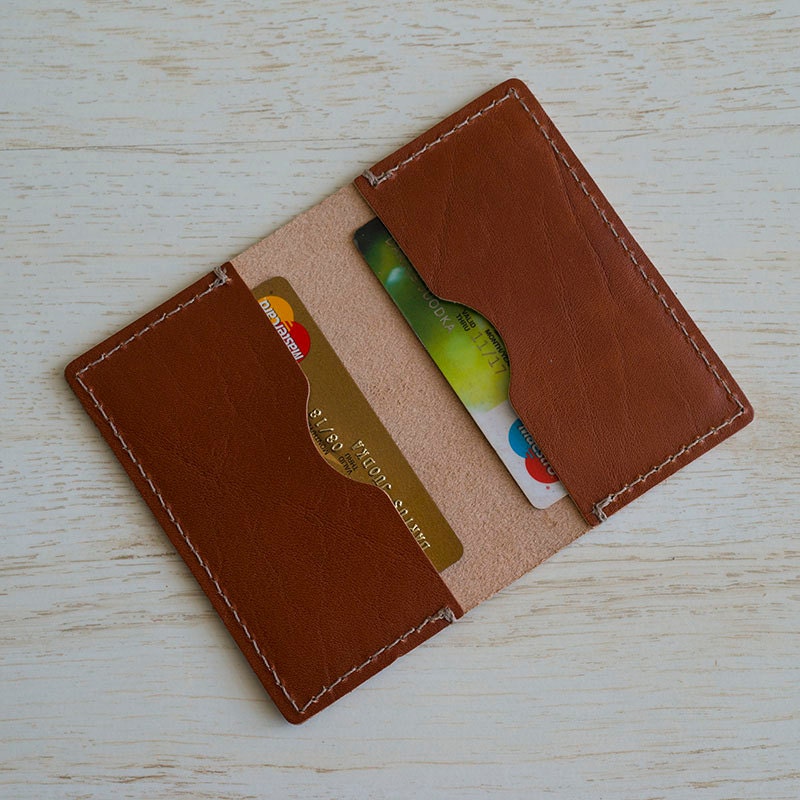 Handgemachtes Leder Foldable Minimalist Slim Portemonnaie Visitenkartenhalter-Pflanzlich Gegerbt-Hand Made-Hellbraun Semi Gloss Handgemachtes Leder Foldable Minimalist Slim Portemonnaie Visitenkartenhalter-Pflanzlich Gegerbt-Hand Made-Hellbraun Semi Gloss von TopG