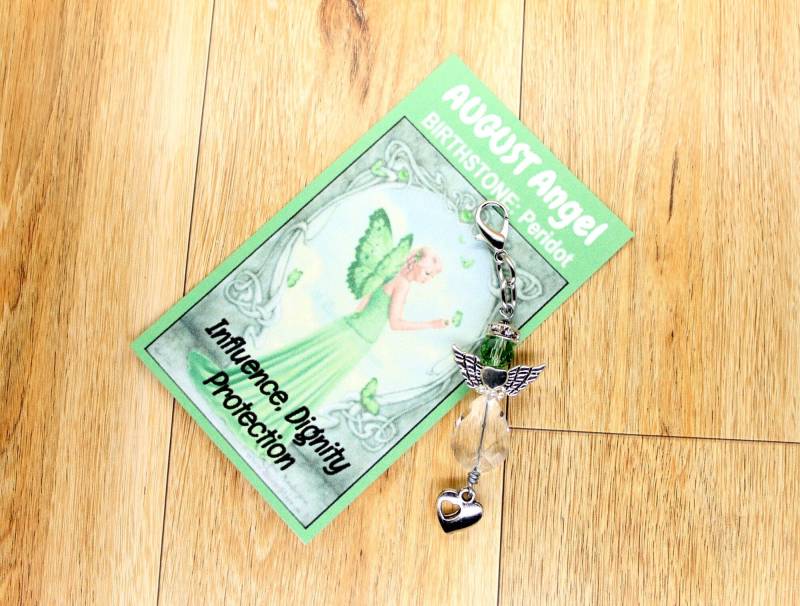 Peridot Geburtsstein Engel Anhänger August Angel Andenken von TopNotchShopCo