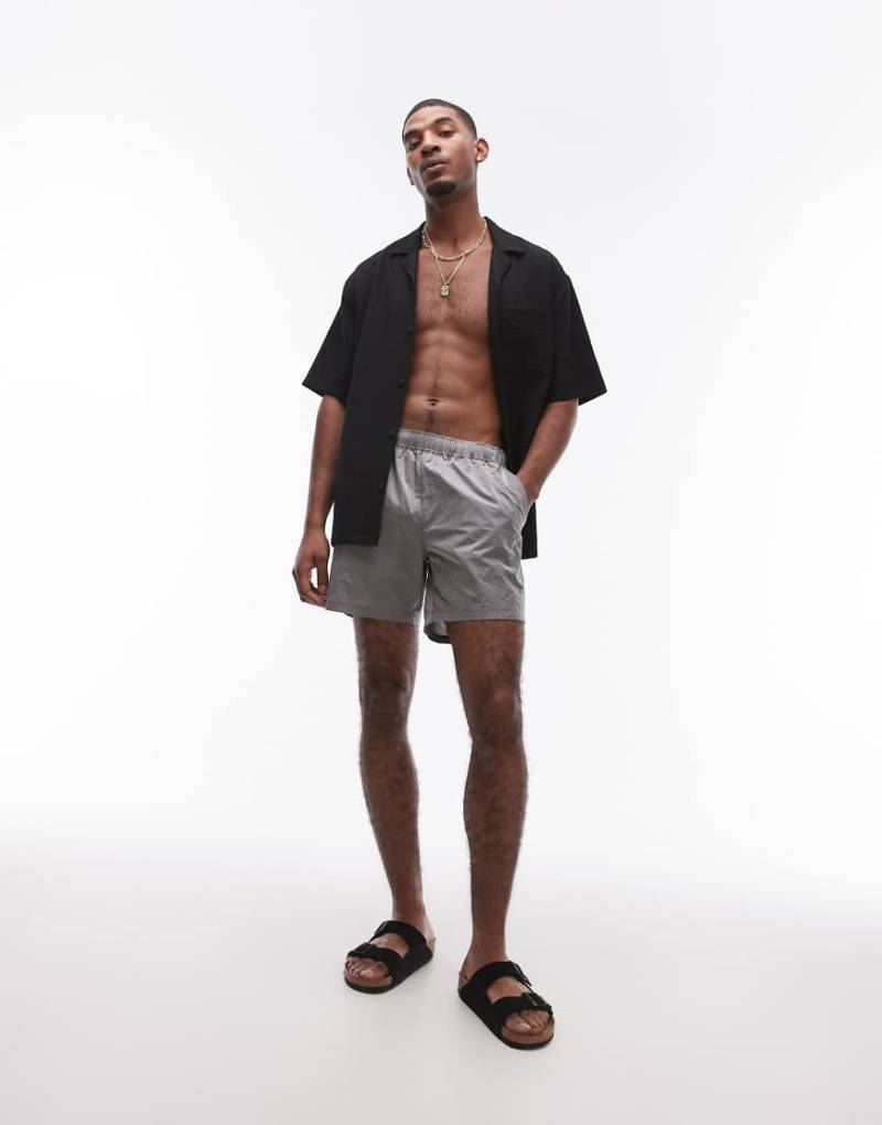 Topman - Badeshorts in Anthrazit mit Metalldetail-Grau von Topman