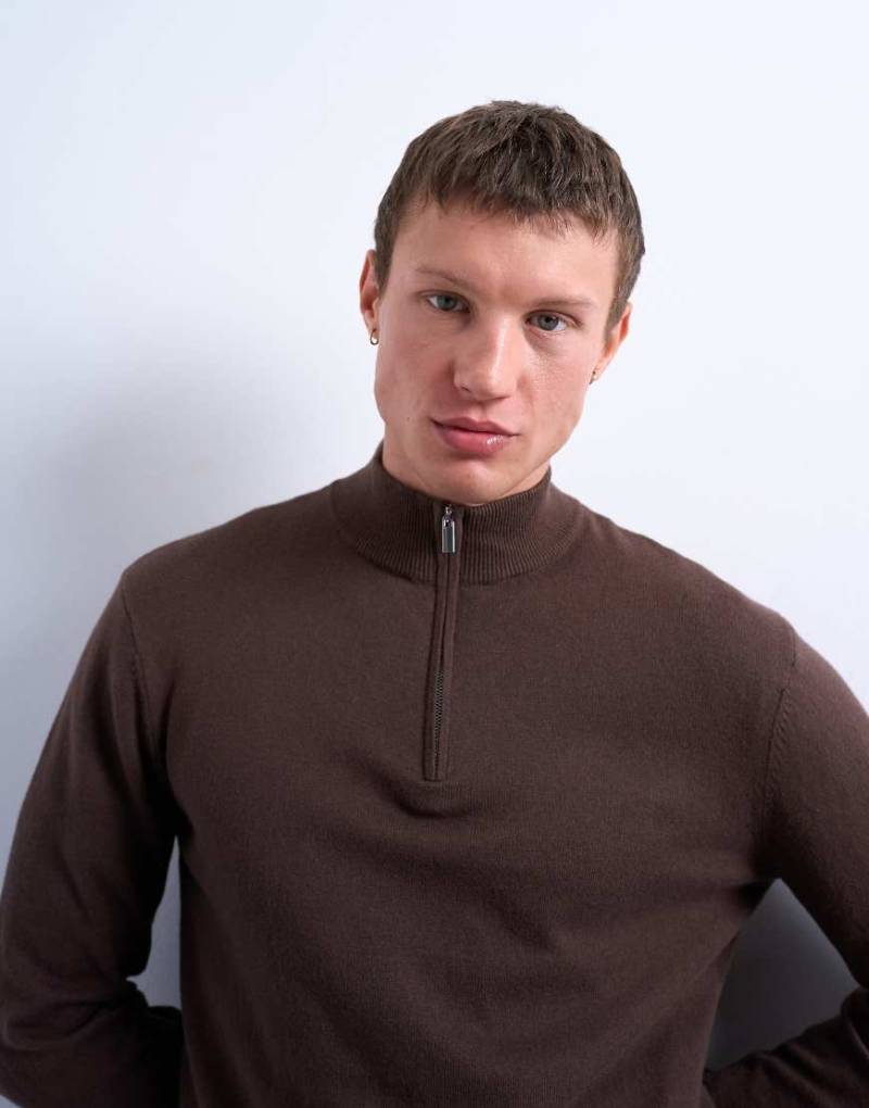 Topman - Essential - Strickpullover in Braun mit kurzem 1/4-Reißverschluss und Stehkragen-Brown von Topman