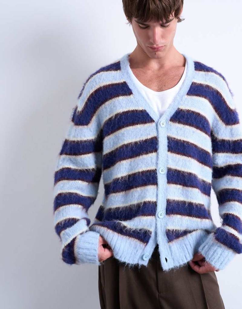 Topman - Flauschige Oversize-Strickjacke in gestreiftem Blau-Brown von Topman