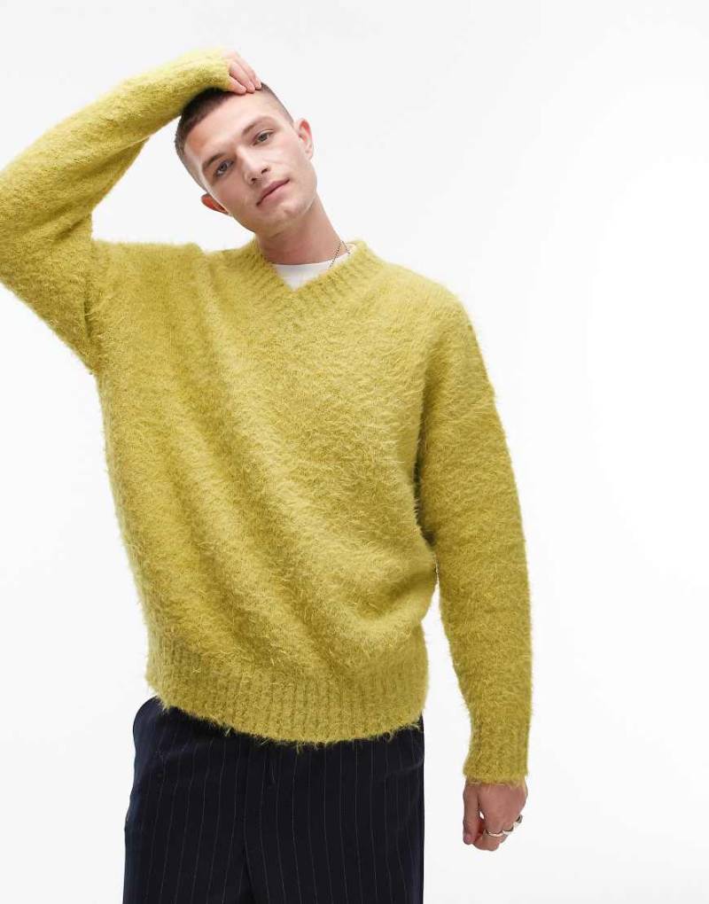 Topman - Flauschiger Pullover in Grün mit V-Ausschnitt von Topman