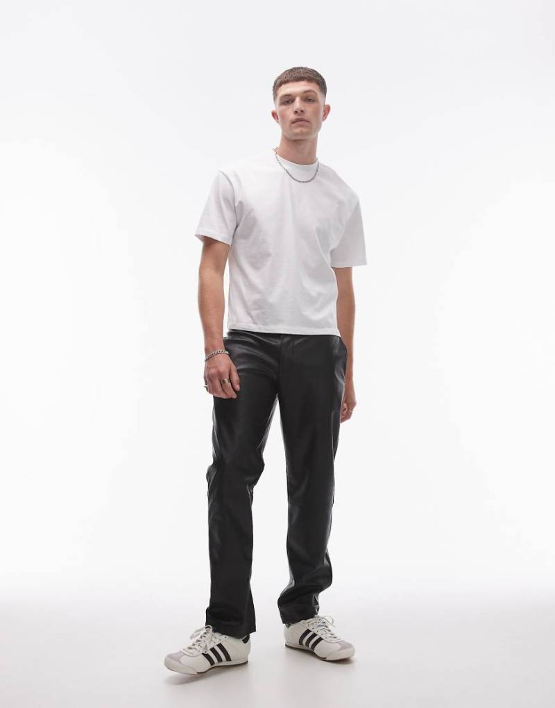 Topman - Gerade Hose aus Kunstleder in Schwarz von Topman
