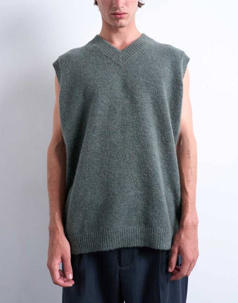 Topman - Gestricktes Oversize-Tanktop in Salbeigrün mit V-Ausschnitt von Topman