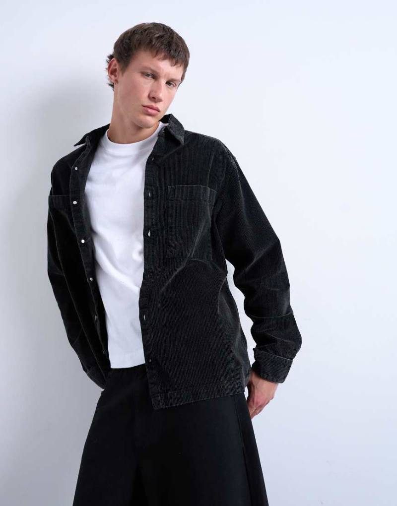 Topman - Hemdjacke aus Cord in verwaschenem Schwarz von Topman