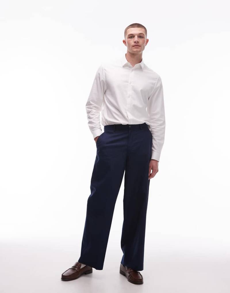 Topman - Hose aus Leinenmix in Marineblau mit weitem Bein von Topman