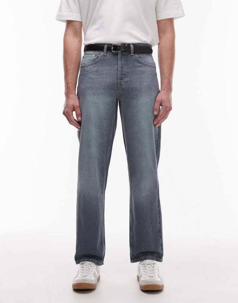 Topman - Jeans in verwaschenem Mittelblau mit geradem Schnitt ohne Stretchanteil von Topman
